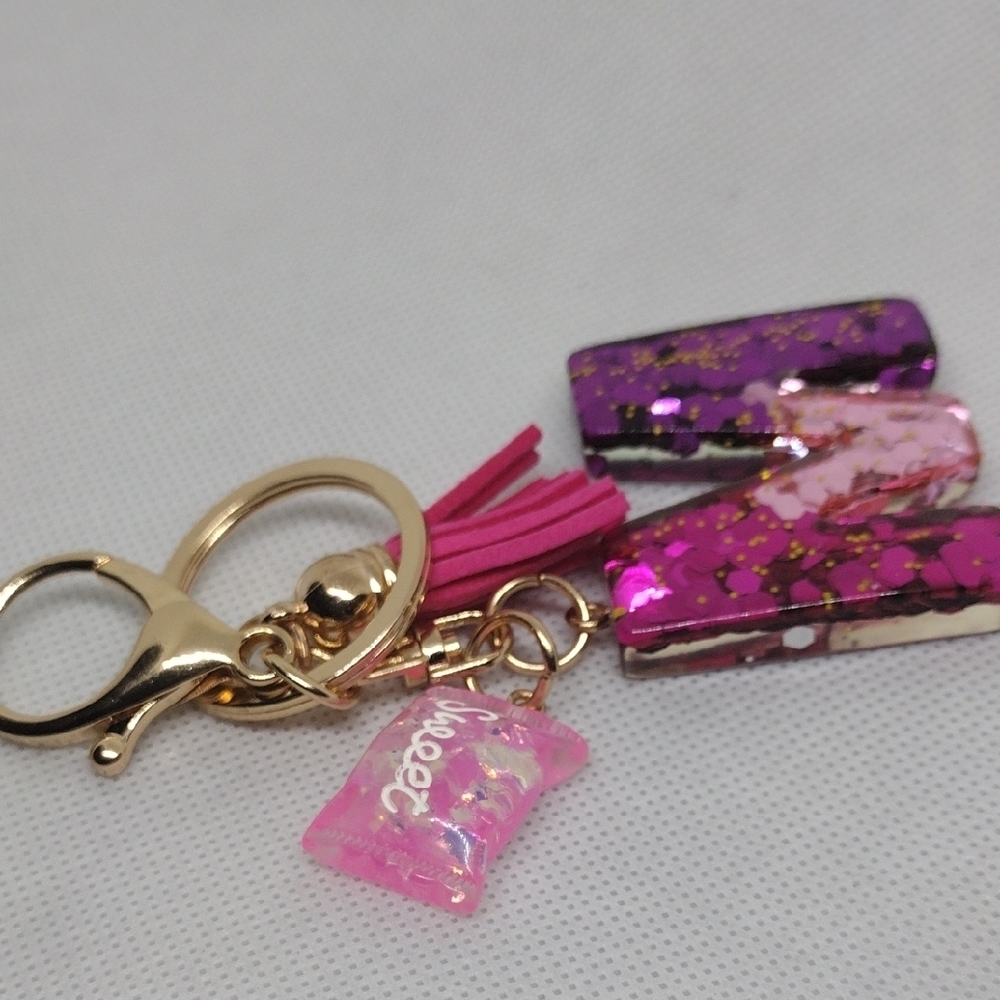 Elegant Pink & Gold Glitter Monogram ‘M’ Keychain – Personalized Sparkle - Picture 2 of 3